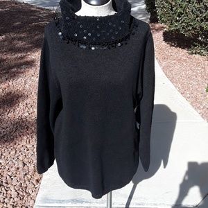 VICTORIA JONES brand new sweater